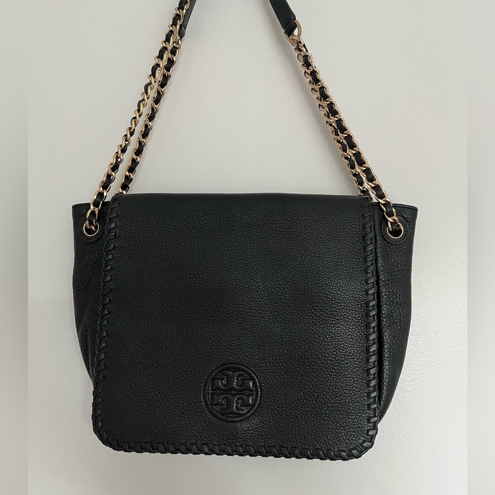 Tory Burch Bombe Flap Reva Shoulder Bag in Black